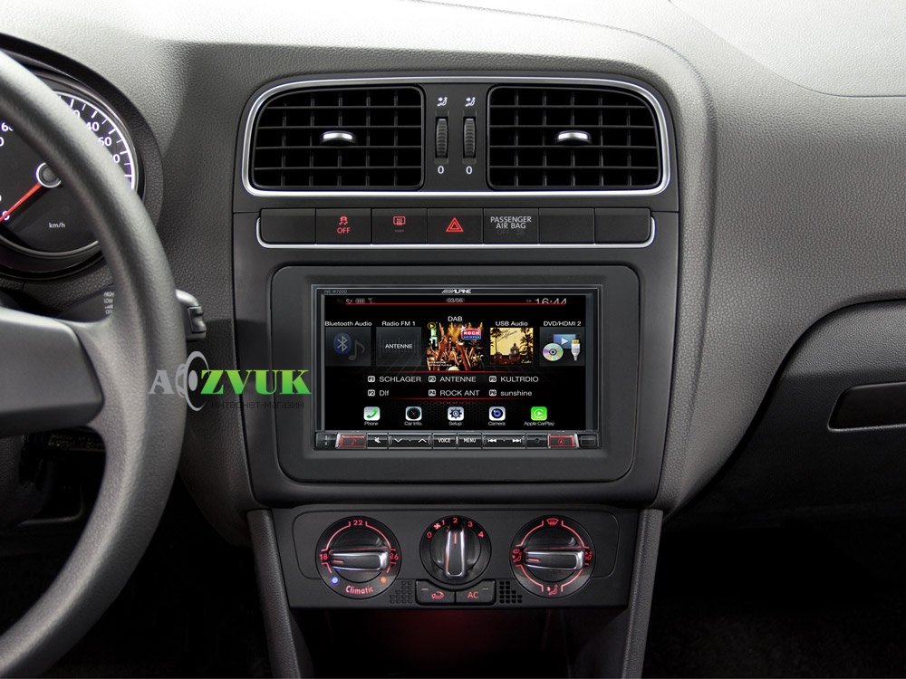 Мультимедіа ресивер Alpine INE-W720D