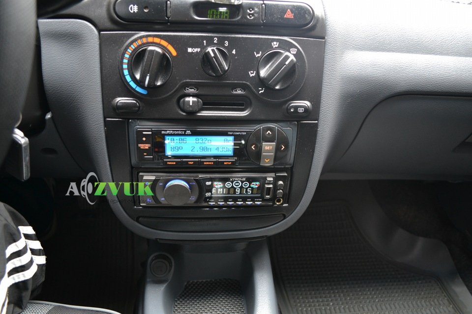 Бортовой компьютер Multitronics SL-50V