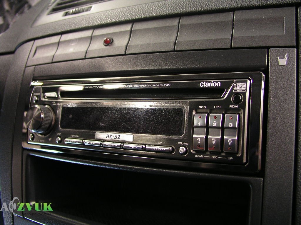 Автомагнитола Clarion HX-D2